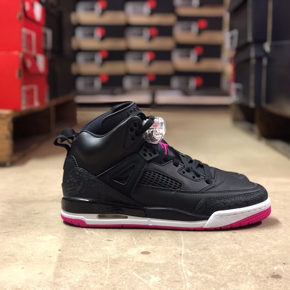 jordan spizike black pink